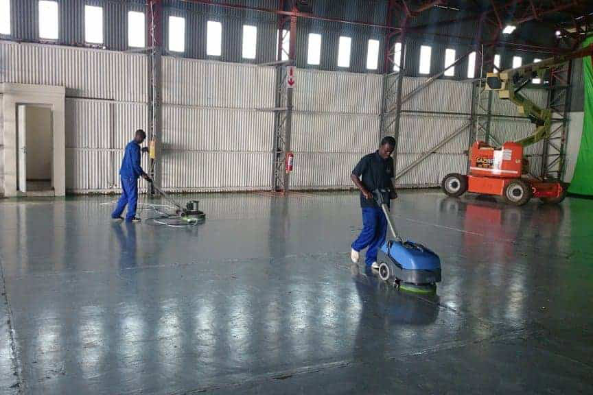 Limpieza de naves industriales en Madrid